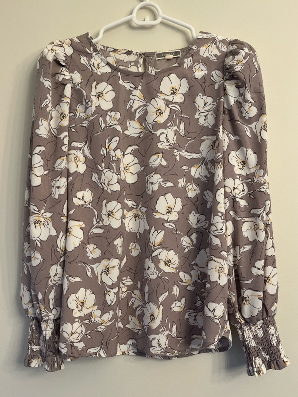 ✅ Anthropologie Pleione Floral Blouse with puff sleeves